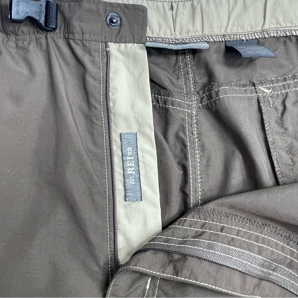 REI Mens Convertible Zip Off Leg Cargo Pants Brown Adjustable Belt Size XXL x 36